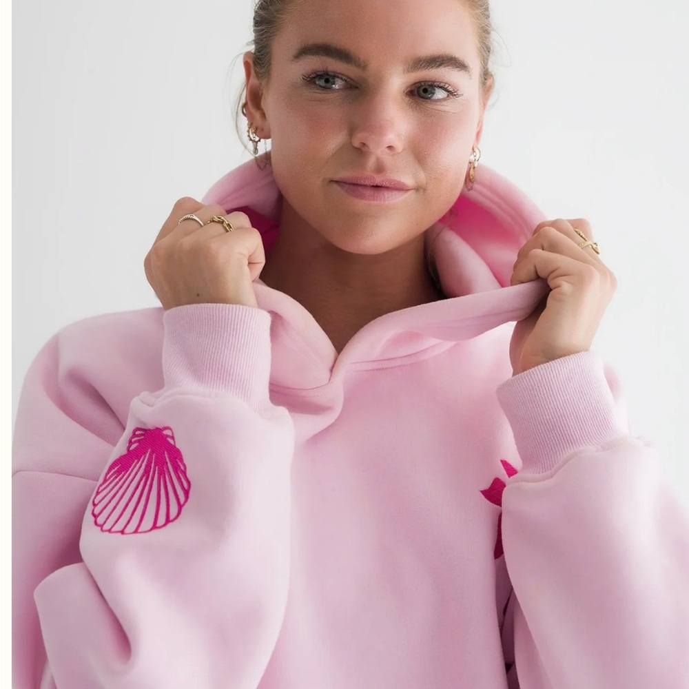Pink palm puff "Hawaii Hibiscus" Hoodie in Blush - Picture 2 of 8